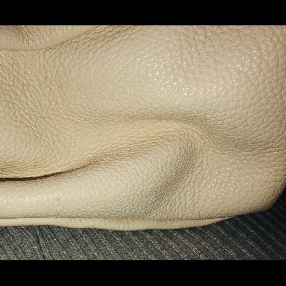 Handbag - Picture 5 of 8